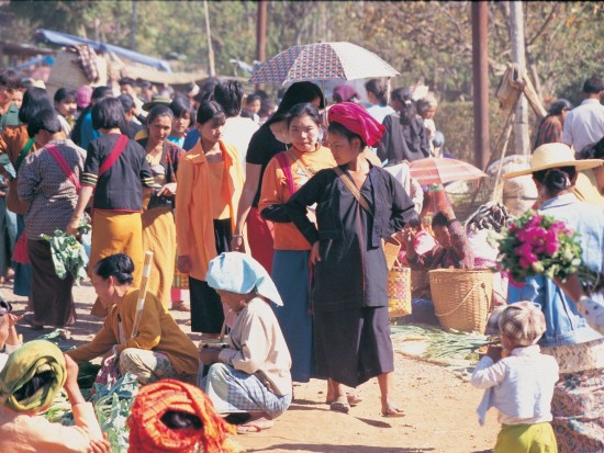 local market inle lake